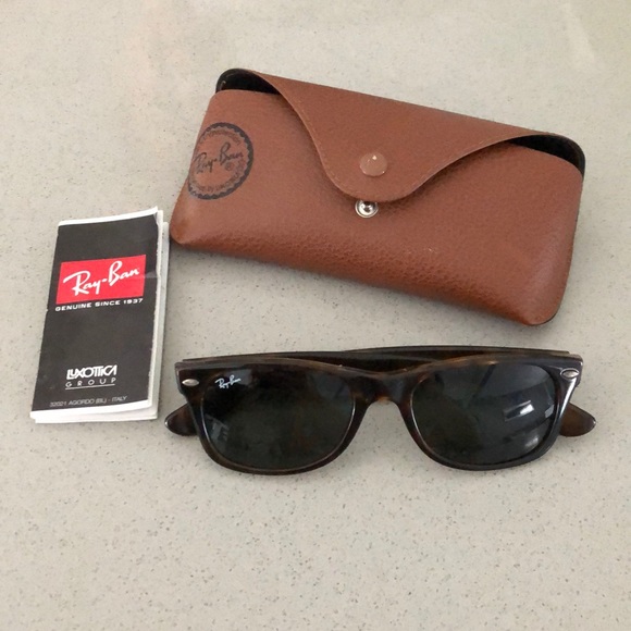 Genuine Ray - Ban Small Frame Wayfarer Sunglasses - Picture 8 of 8